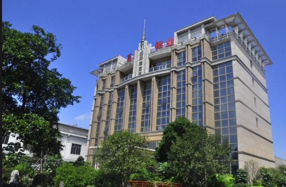 讓創新引領每一個人丨祝賀高登·謐境美學偏軸門系統榮獲“第十屆北極星建筑獎”