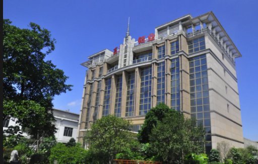 讓創新引領每一個人丨祝賀高登·謐境美學偏軸門系統榮獲“第十屆北極星建筑獎”