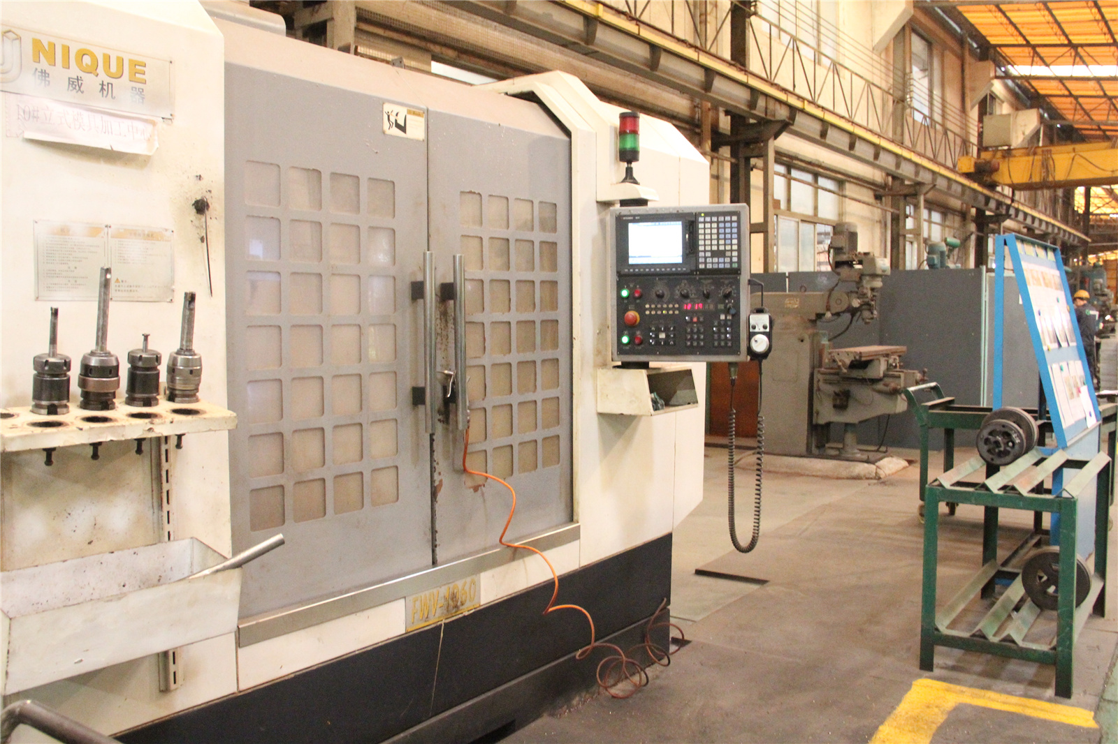 模具CNC數控機床